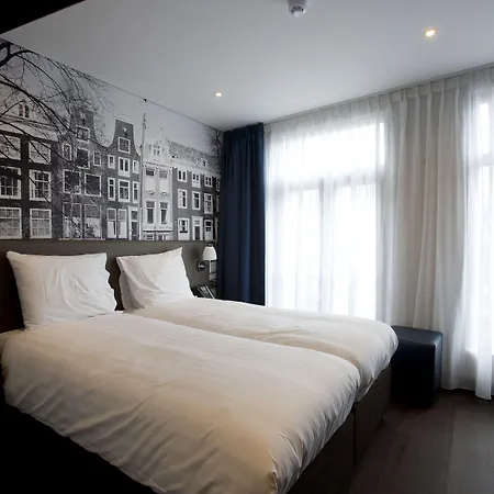 Royal 4*
