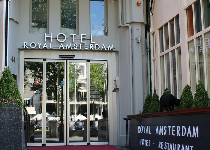 Royal Hotel
